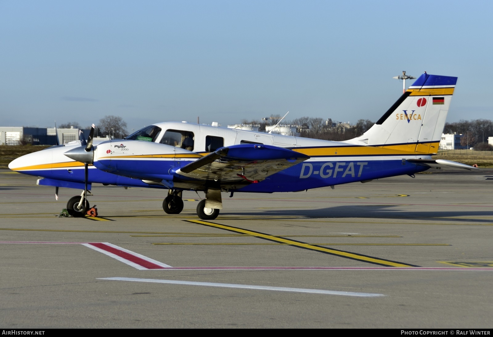 Aircraft Photo of D-GFAT | Piper PA-34-220T Seneca V | Franconia Air Service | AirHistory.net #512910