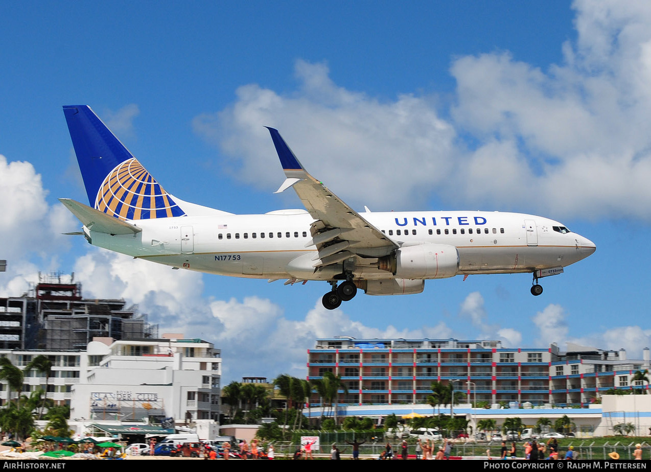 Aircraft Photo of N17753 | Boeing 737-7V3 | United Airlines | AirHistory.net #512949