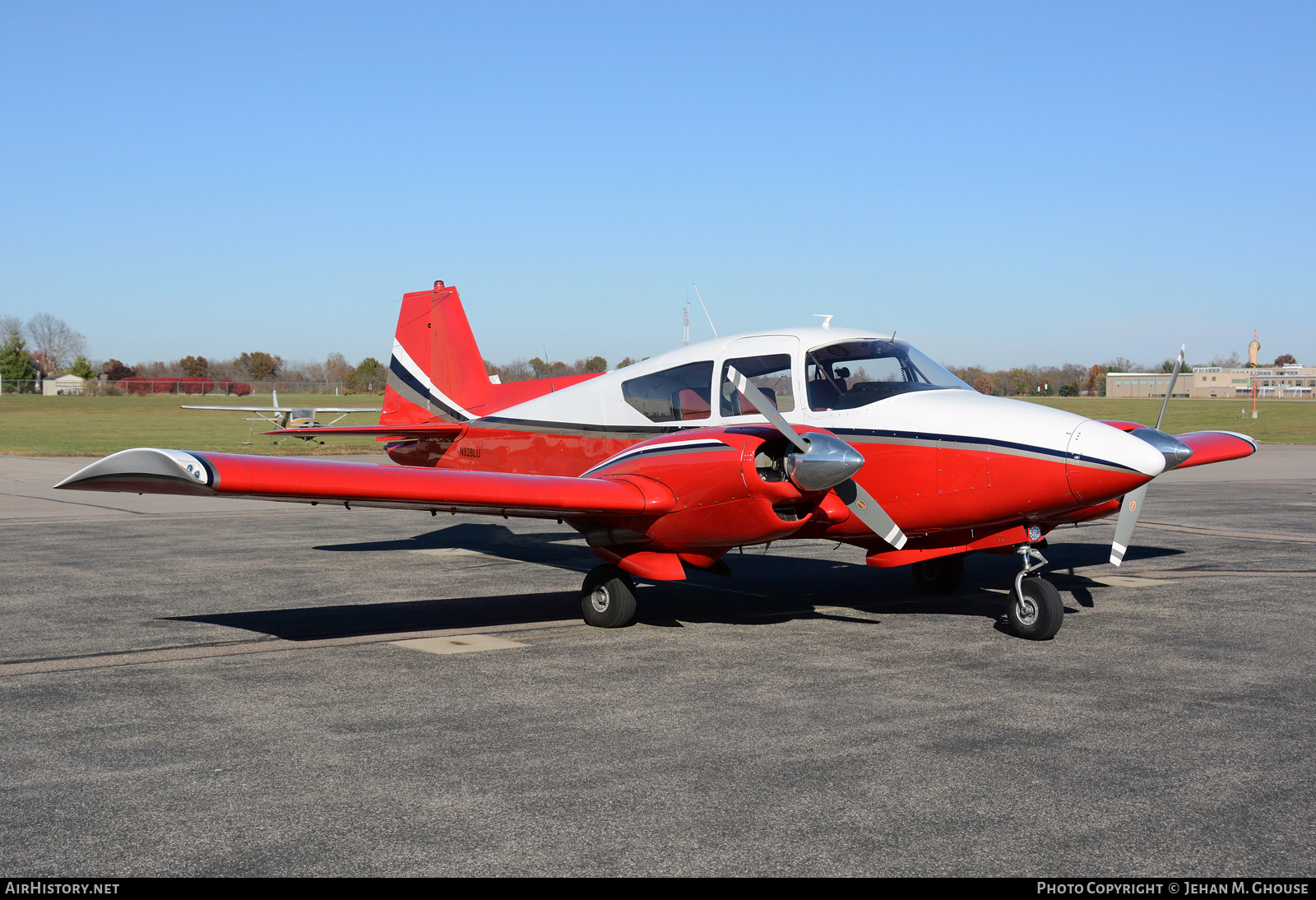 Aircraft Photo of N828LU | Piper PA-23-160 Apache | AirHistory.net #512970