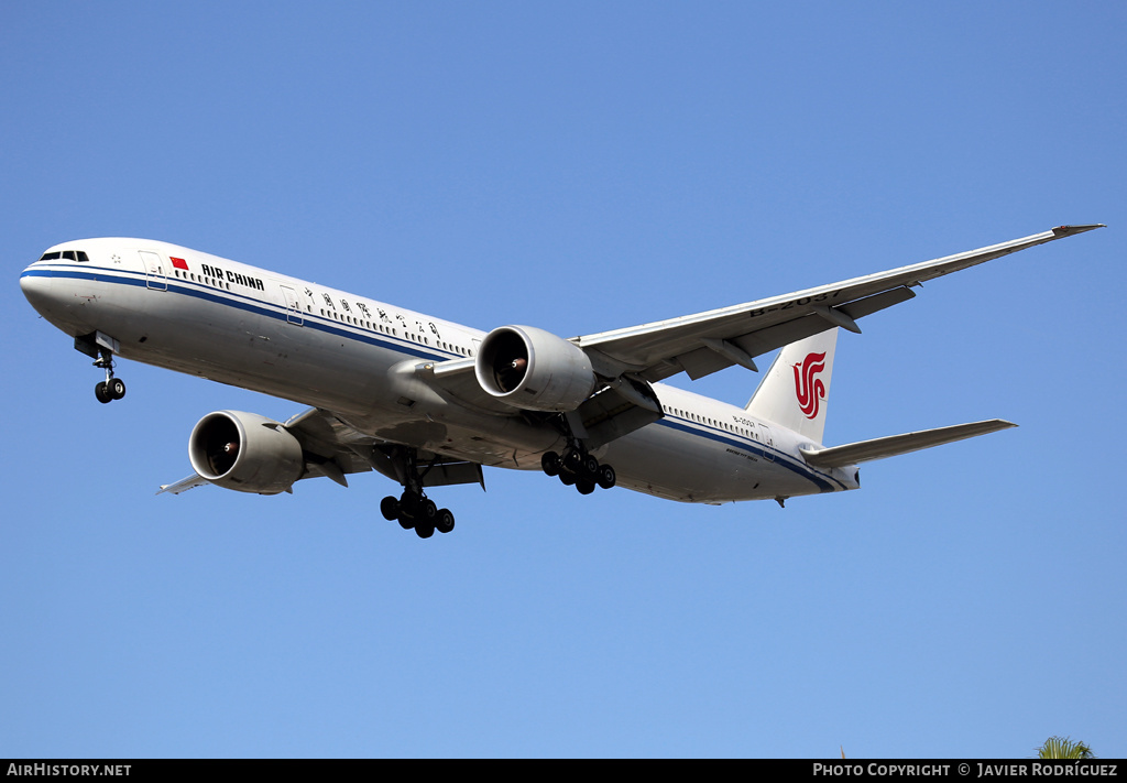 Aircraft Photo of B-2037 | Boeing 777-39L/ER | Air China | AirHistory.net #513013