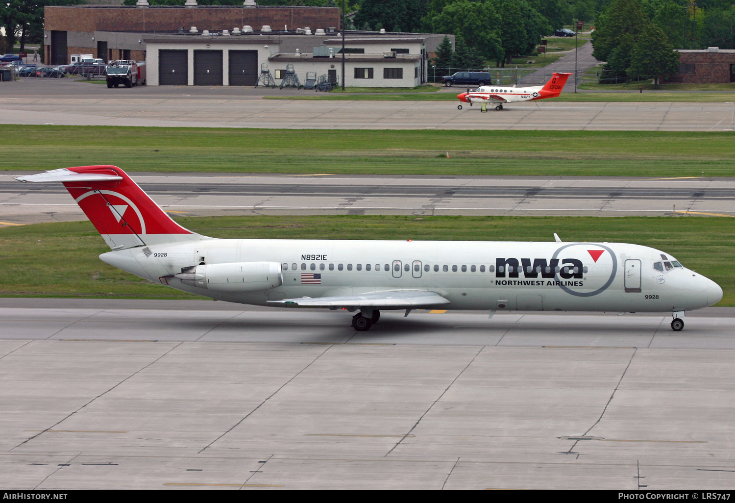 Aircraft Photo of N8921E | Douglas DC-9-31 | Northwest Airlines | AirHistory.net #513151
