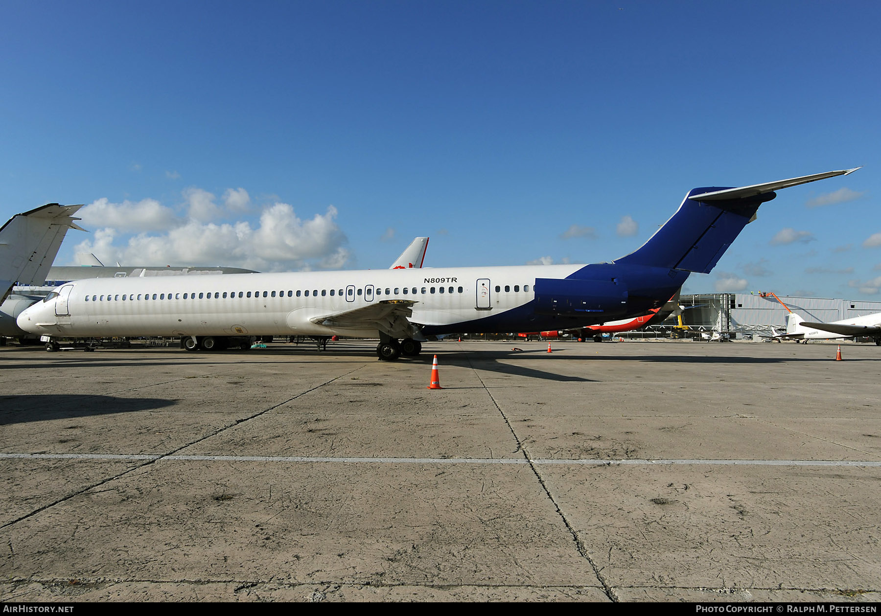 Aircraft Photo of N806TR | McDonnell Douglas MD-83 (DC-9-83) | AirHistory.net #513180