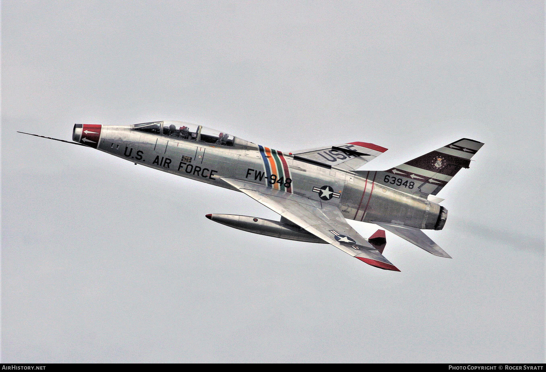 Aircraft Photo of N2011V / 63948 | North American F-100F Super Sabre | USA - Air Force | AirHistory.net #513226
