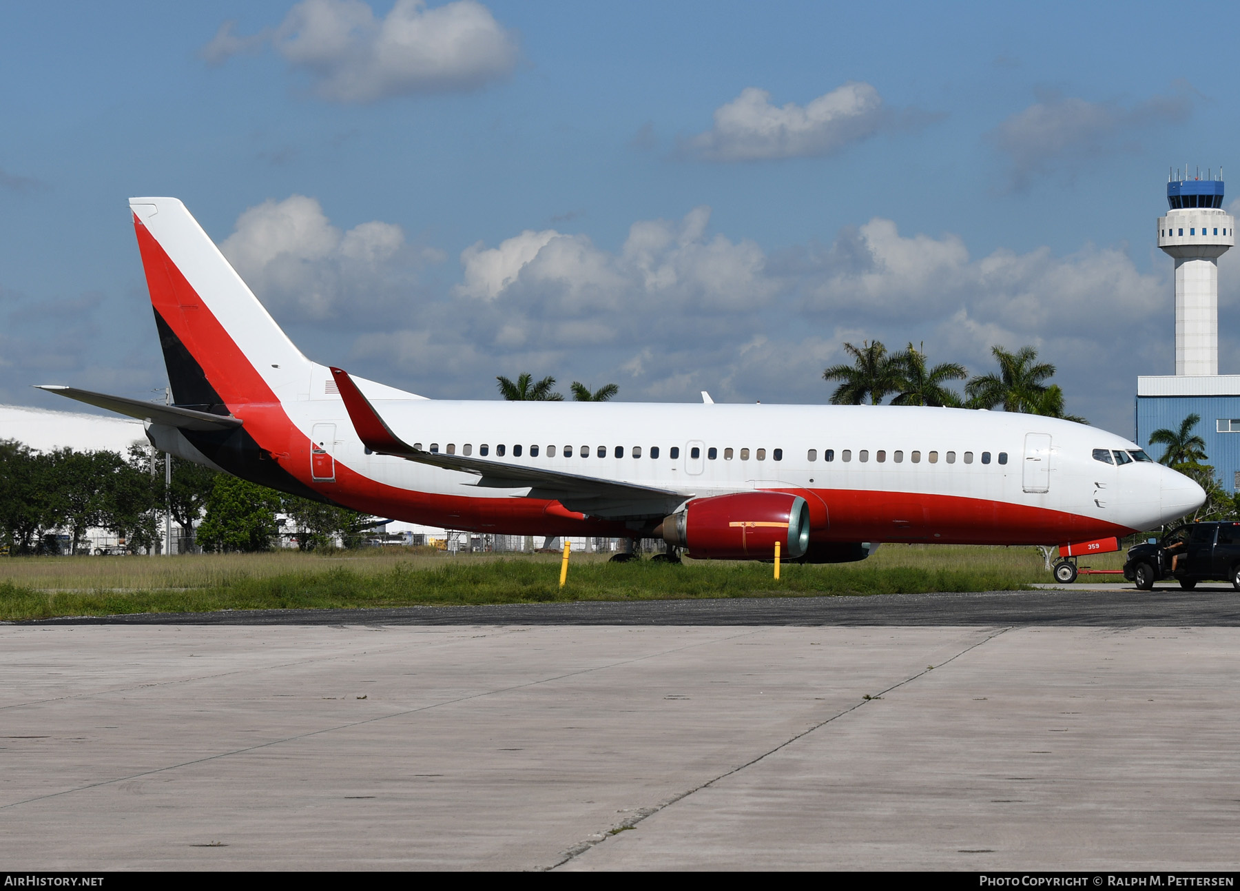 Aircraft Photo of N359SW | Boeing 737-3H4 | AirHistory.net #513258