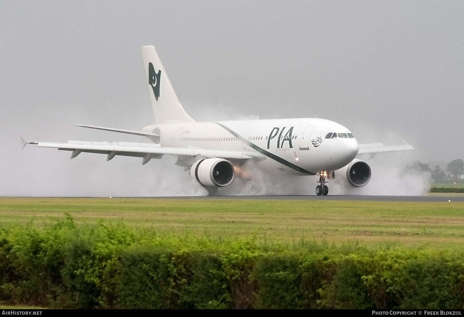 Aircraft Photo of AP-BEQ | Airbus A310-308 | Pakistan International Airlines - PIA | AirHistory.net #513298