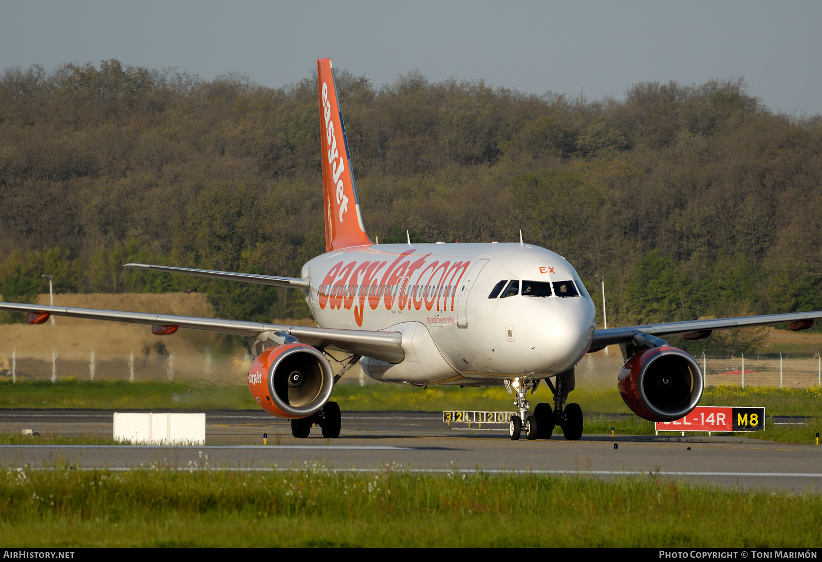 Aircraft Photo of G-EZEX | Airbus A319-112 | EasyJet | AirHistory.net #513484