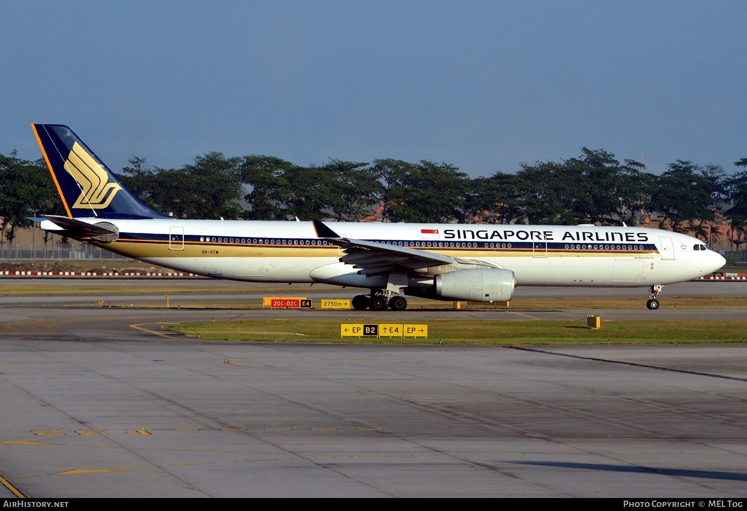 Aircraft Photo of 9V-STW | Airbus A330-343 | Singapore Airlines | AirHistory.net #513534