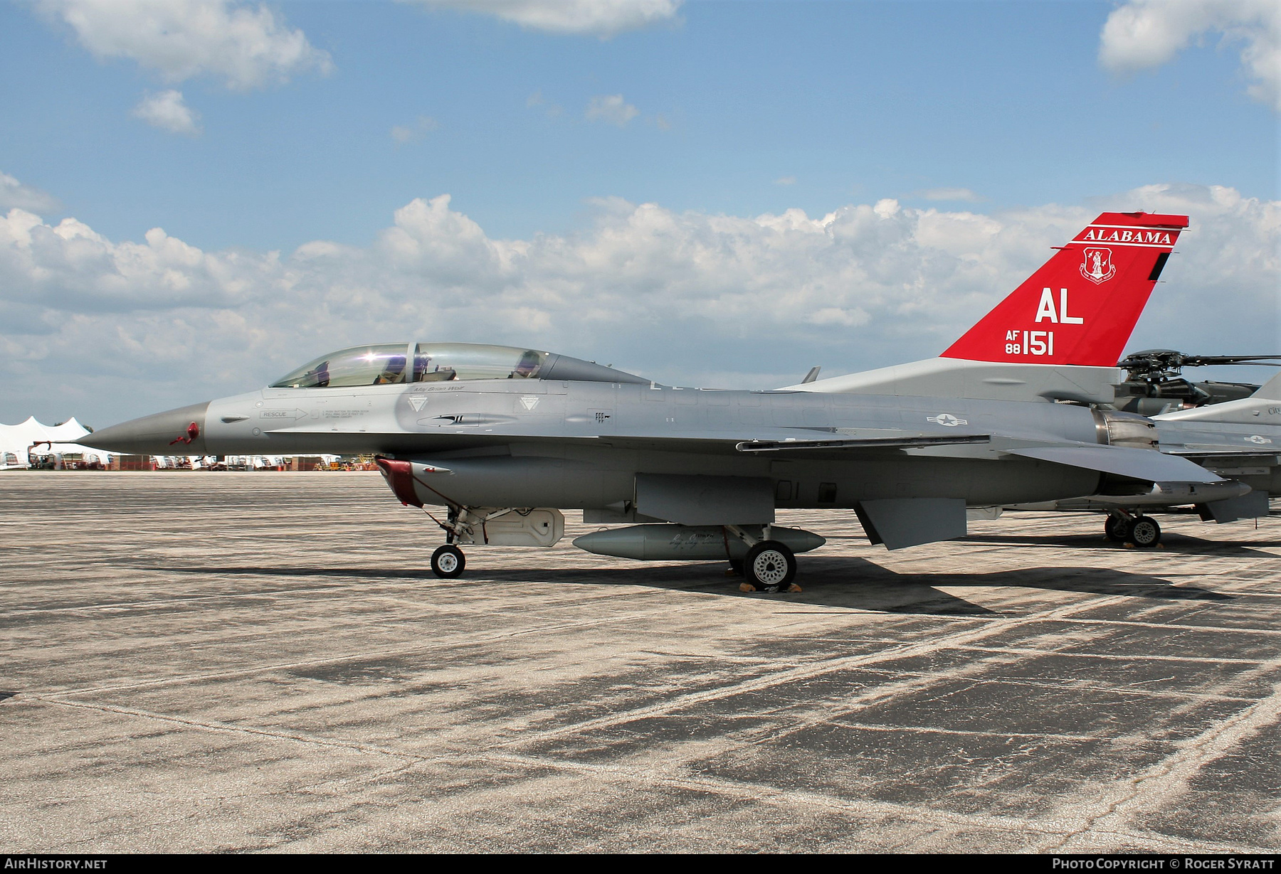 Aircraft Photo of 88-0151 / AF88-151 | Lockheed Martin F-16D Fighting Falcon | USA - Air Force | AirHistory.net #513569
