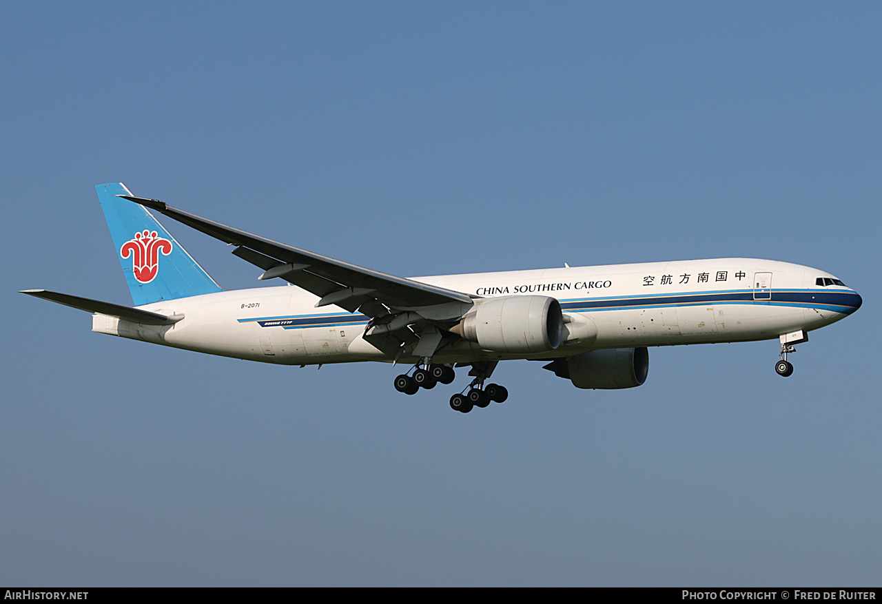 Aircraft Photo of B-2071 | Boeing 777-F1B | China Southern Airlines Cargo | AirHistory.net #513592