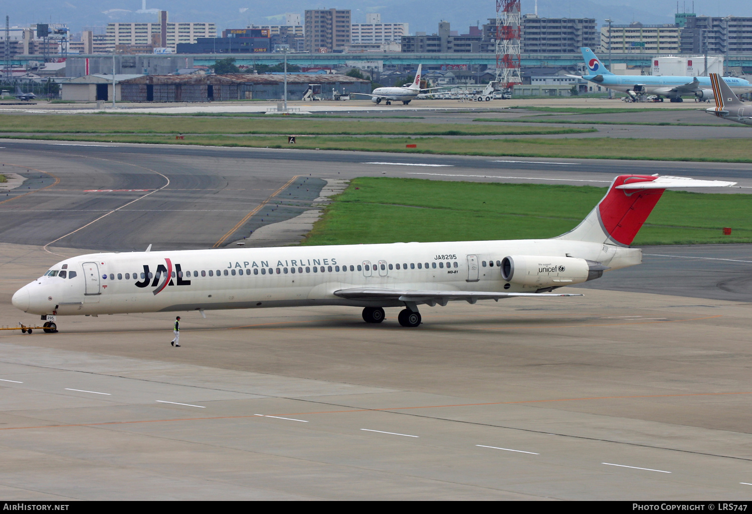 Aircraft Photo of JA8295 | McDonnell Douglas MD-81 (DC-9-81) | Japan Airlines - JAL | AirHistory.net #513636
