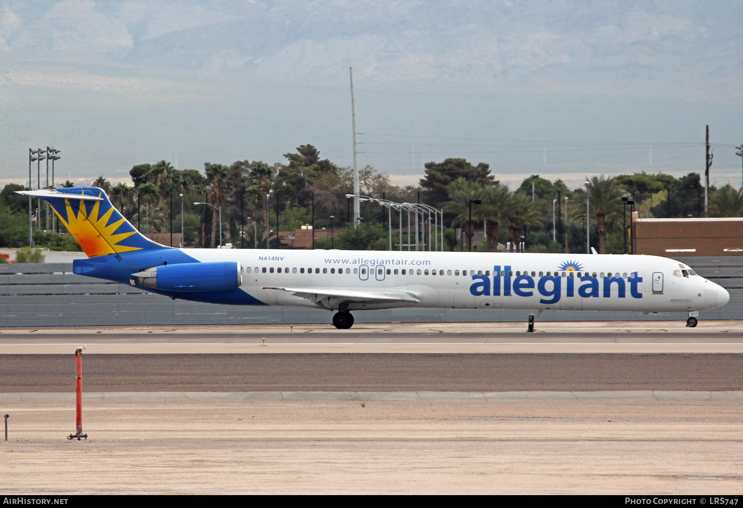 Aircraft Photo of N414NV | McDonnell Douglas MD-88 | Allegiant Air | AirHistory.net #513651