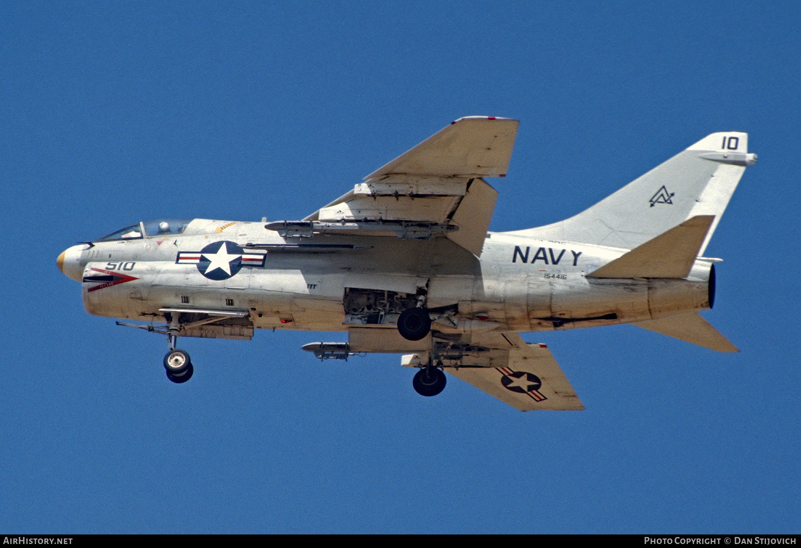 Aircraft Photo of 154416 | LTV A-7B Corsair II | USA - Navy | AirHistory.net #513984