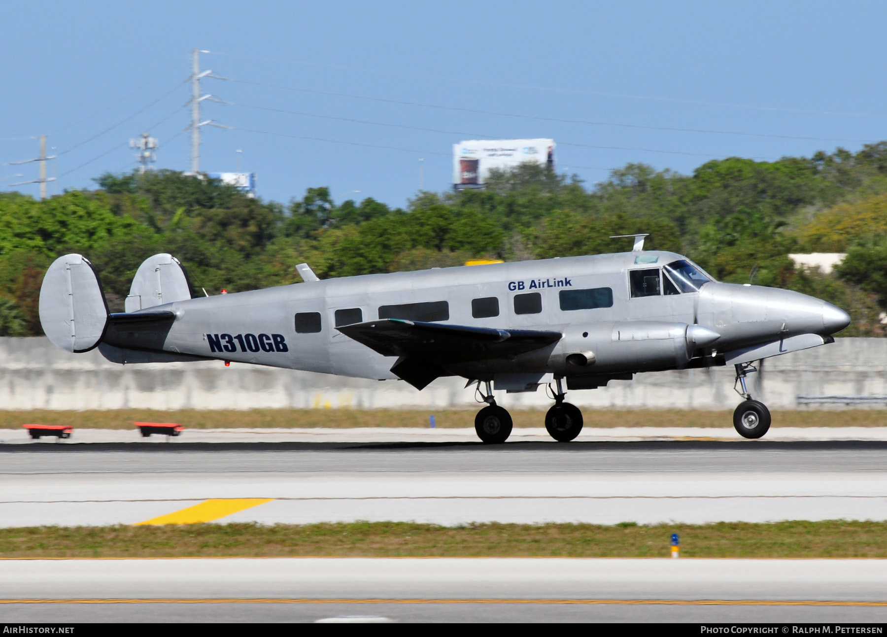 Aircraft Photo of N310GB | Volpar Turboliner II | GB Airlink | AirHistory.net #514059