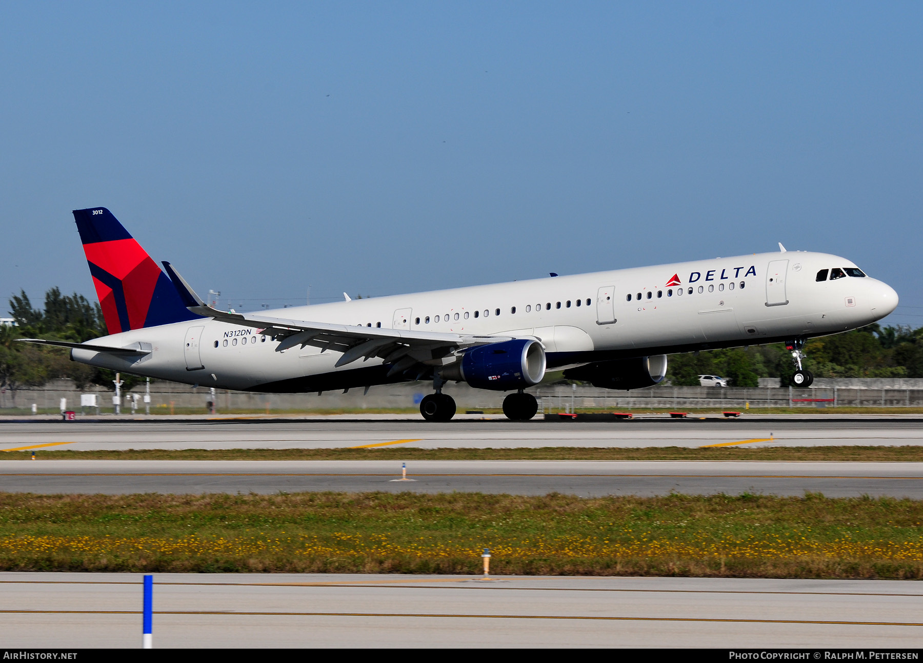 Aircraft Photo of N312DN | Airbus A321-211 | Delta Air Lines | AirHistory.net #514143