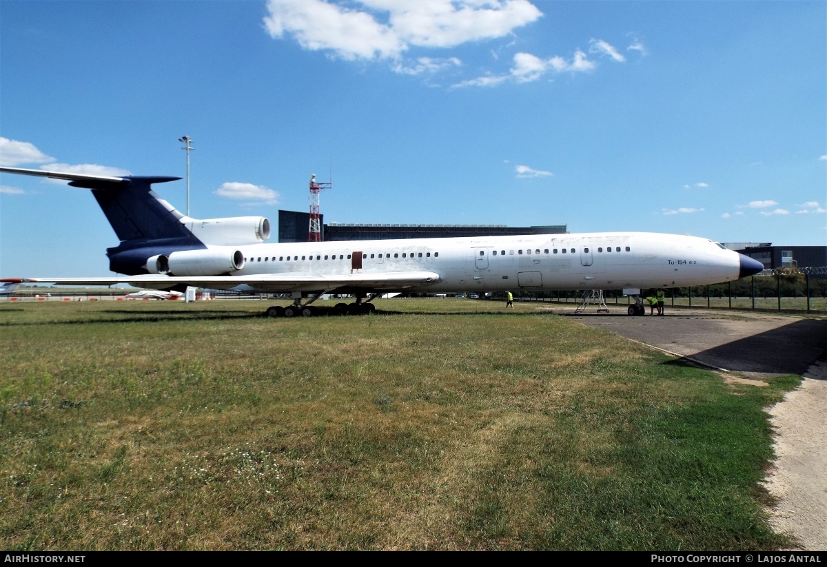 Aircraft Photo of HA-LCA | Tupolev Tu-154B-2 | Malév - Hungarian Airlines | AirHistory.net #514234