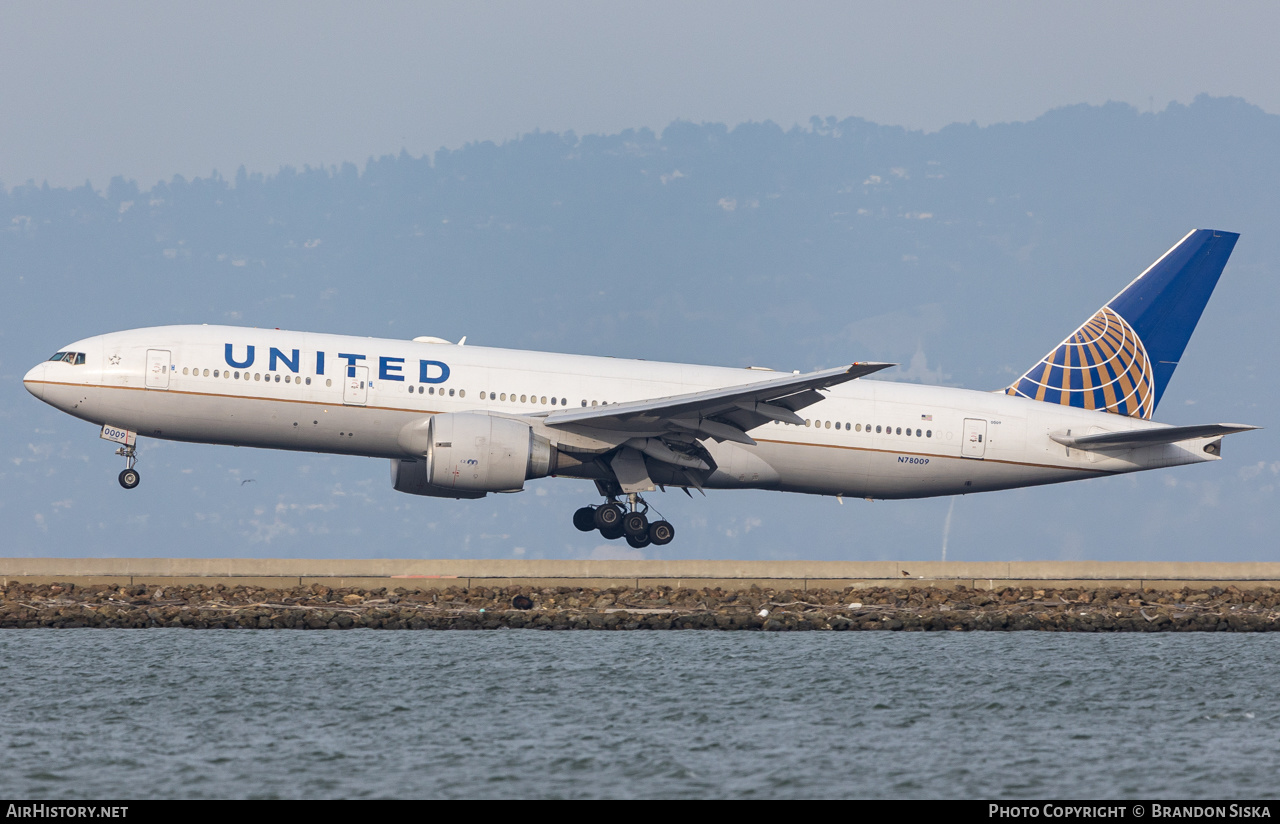 Aircraft Photo of N78009 | Boeing 777-224/ER | United Airlines | AirHistory.net #514312