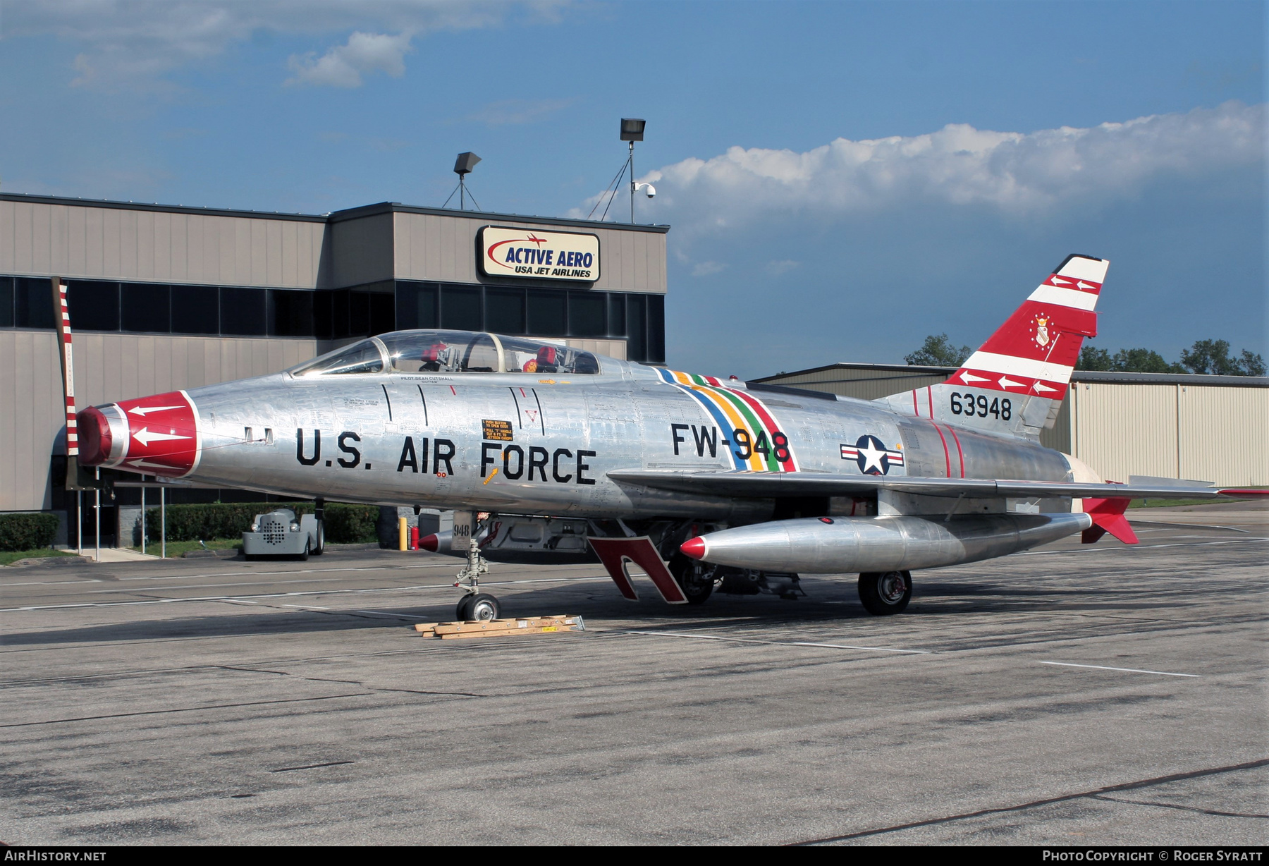 Aircraft Photo of N2011V / 63948 | North American F-100F Super Sabre | USA - Air Force | AirHistory.net #514356