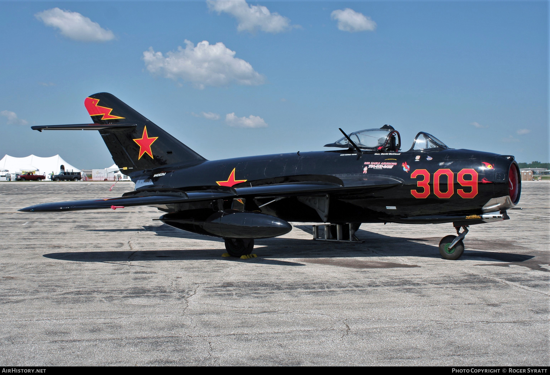 Aircraft Photo of N406DM / 309 red | Mikoyan-Gurevich MiG-17T | Red Eagle Airshows | Soviet Union - Air Force | AirHistory.net #514371