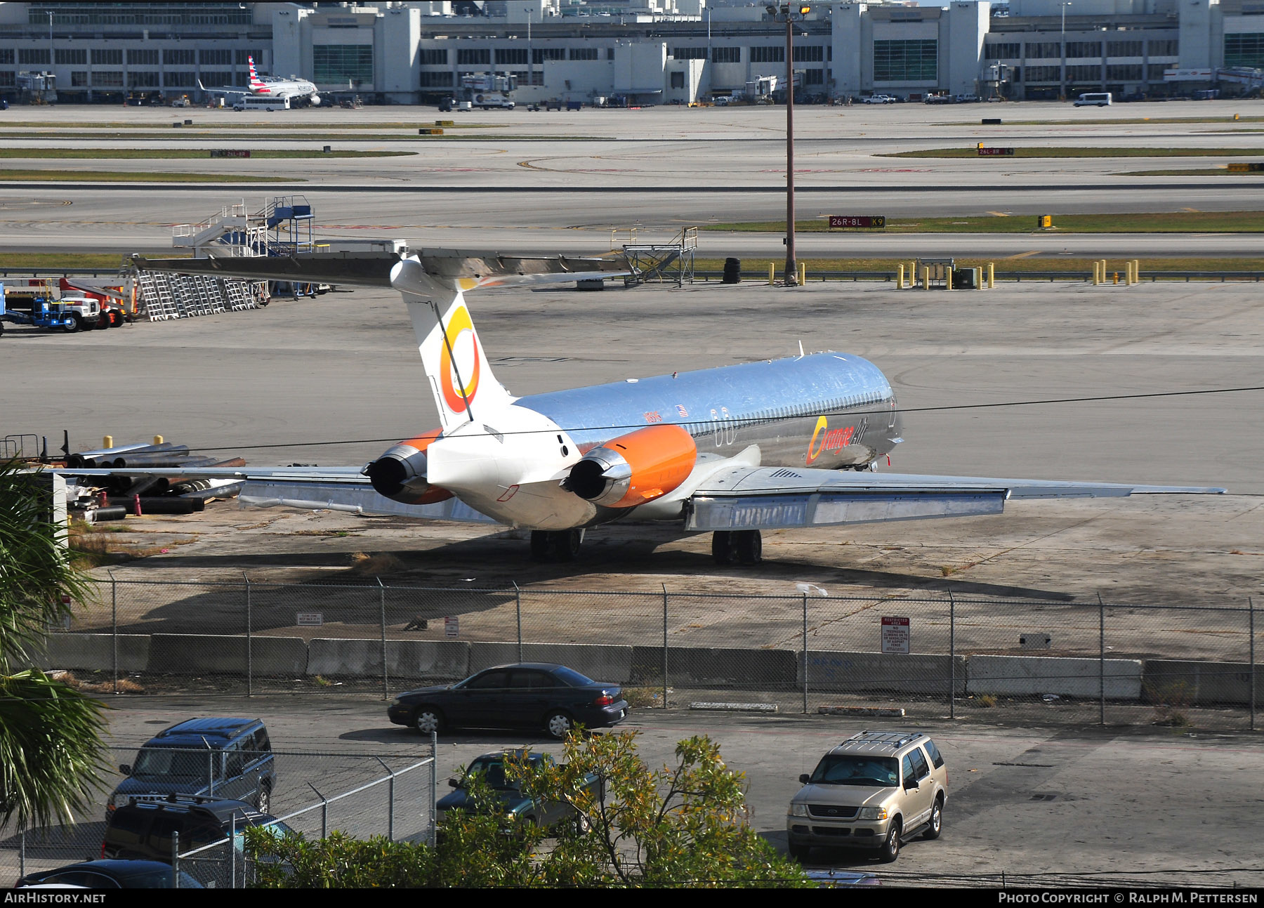Aircraft Photo of N16545 | McDonnell Douglas MD-82 (DC-9-82) | Orange Air | AirHistory.net #514406