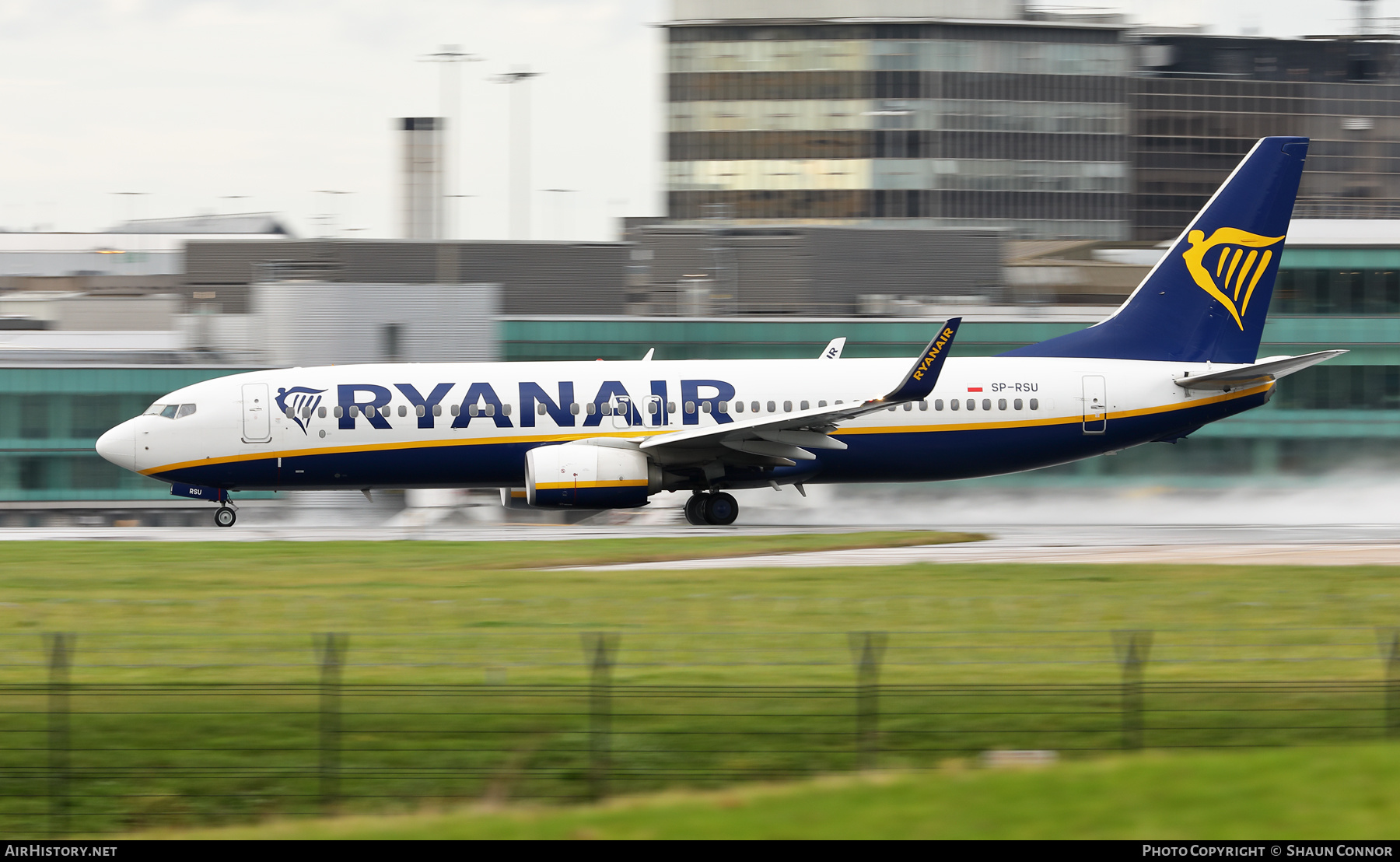 Aircraft Photo of SP-RSU | Boeing 737-800 | Ryanair | AirHistory.net #514414