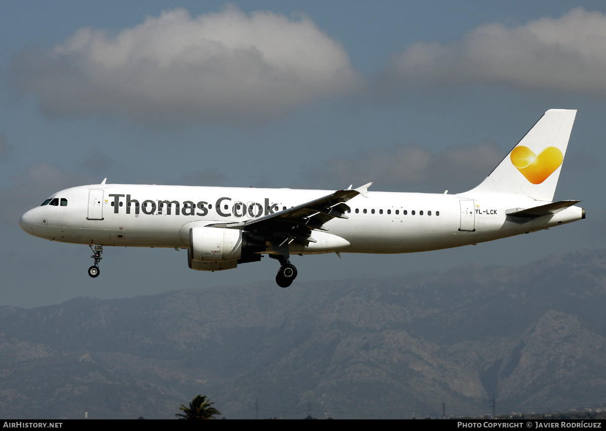 Aircraft Photo of YL-LCK | Airbus A320-214 | Thomas Cook Airlines | AirHistory.net #514451