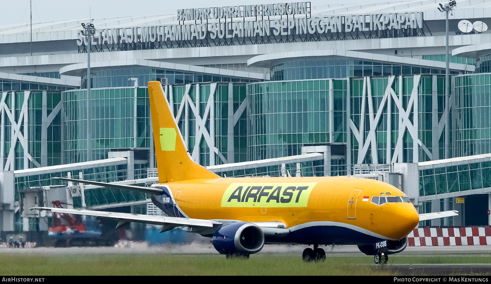 Aircraft Photo of PK-OSB | Boeing 737-33V(QC) | Airfast | AirHistory.net #514547