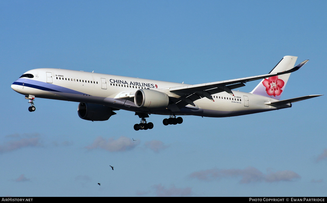 Aircraft Photo of B-18909 | Airbus A350-941 | China Airlines | AirHistory.net #514678