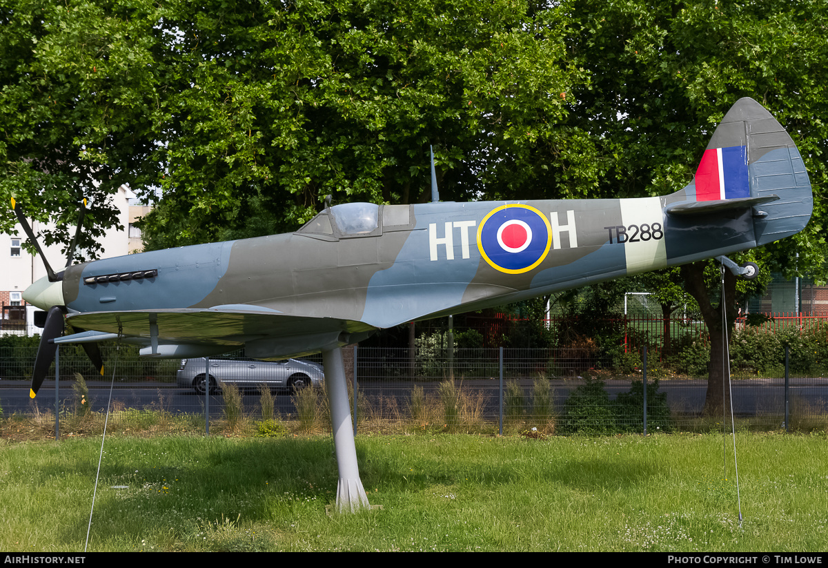 Aircraft Photo of TB288 | Supermarine Spitfire (replica) | UK - Air Force | AirHistory.net #514716