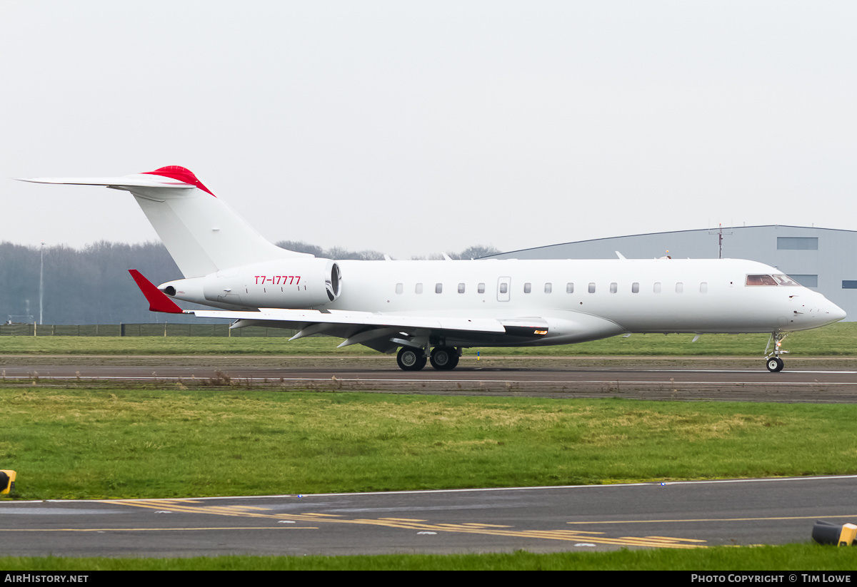 Aircraft Photo of T7-17777 | Bombardier Global Express XRS (BD-700-1A10) | AirHistory.net #514734