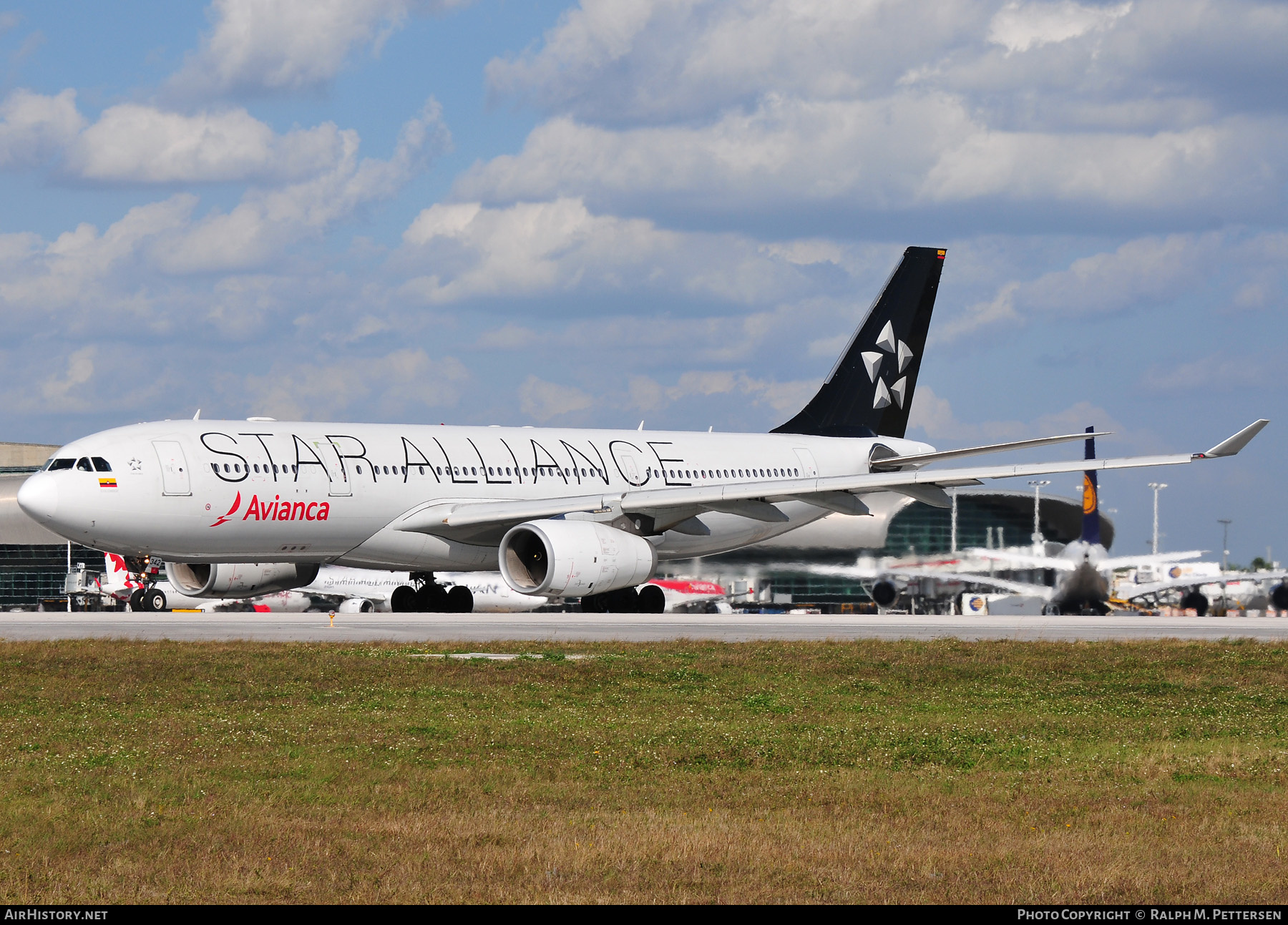 Aircraft Photo of N342AV | Airbus A330-243 | Avianca | AirHistory.net #514738