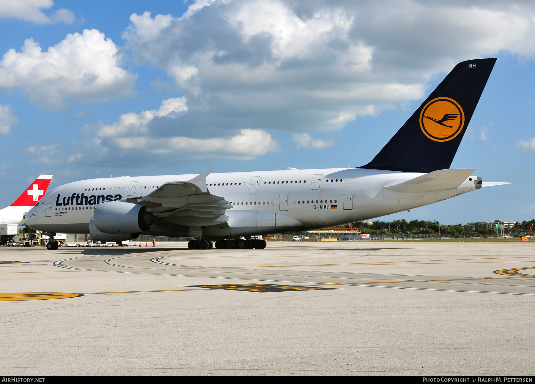Aircraft Photo of D-AIMH | Airbus A380-841 | Lufthansa | AirHistory.net #514741