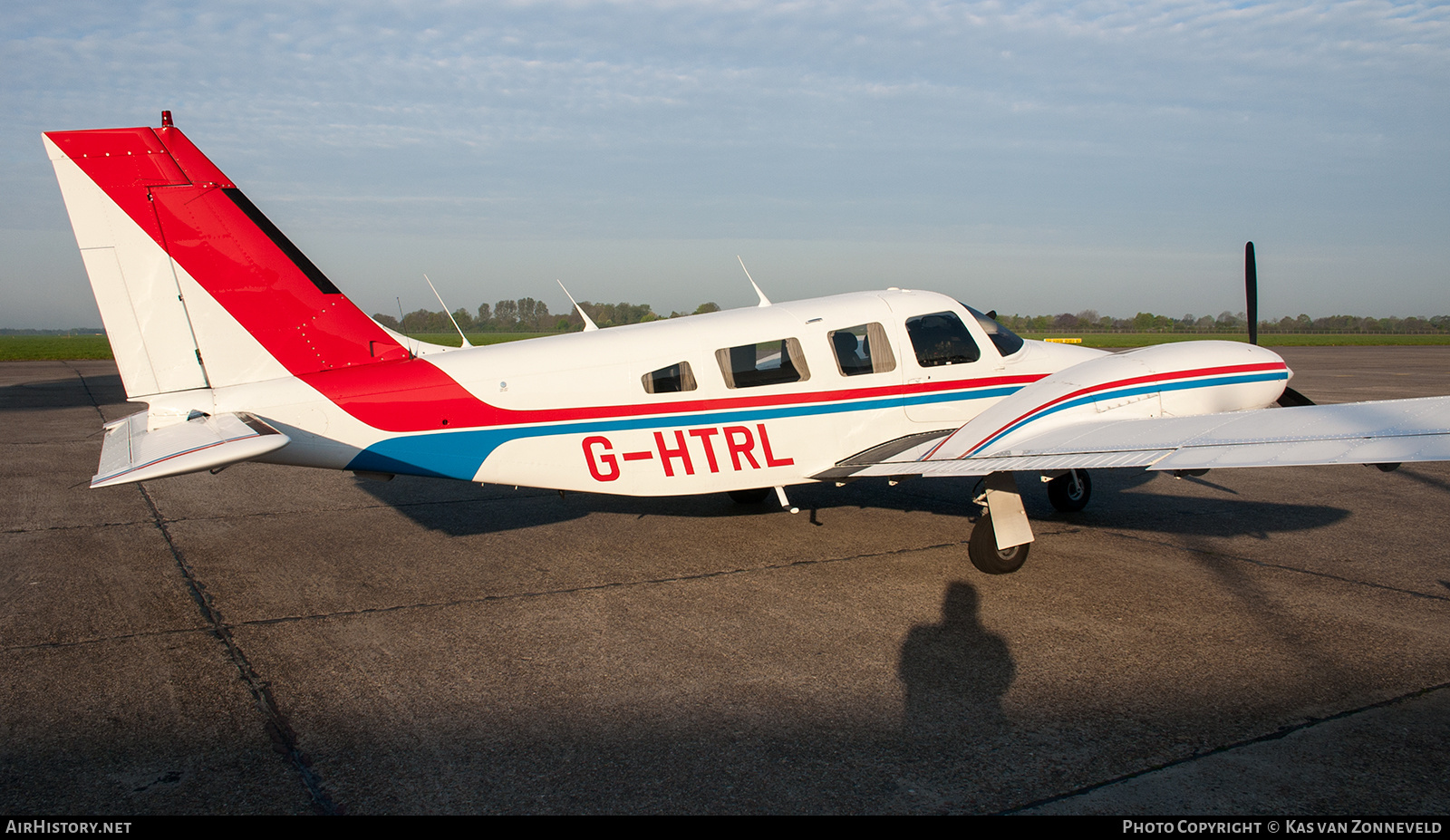 Aircraft Photo of G-HTRL | Piper PA-34-220T Seneca III | AirHistory.net #514745