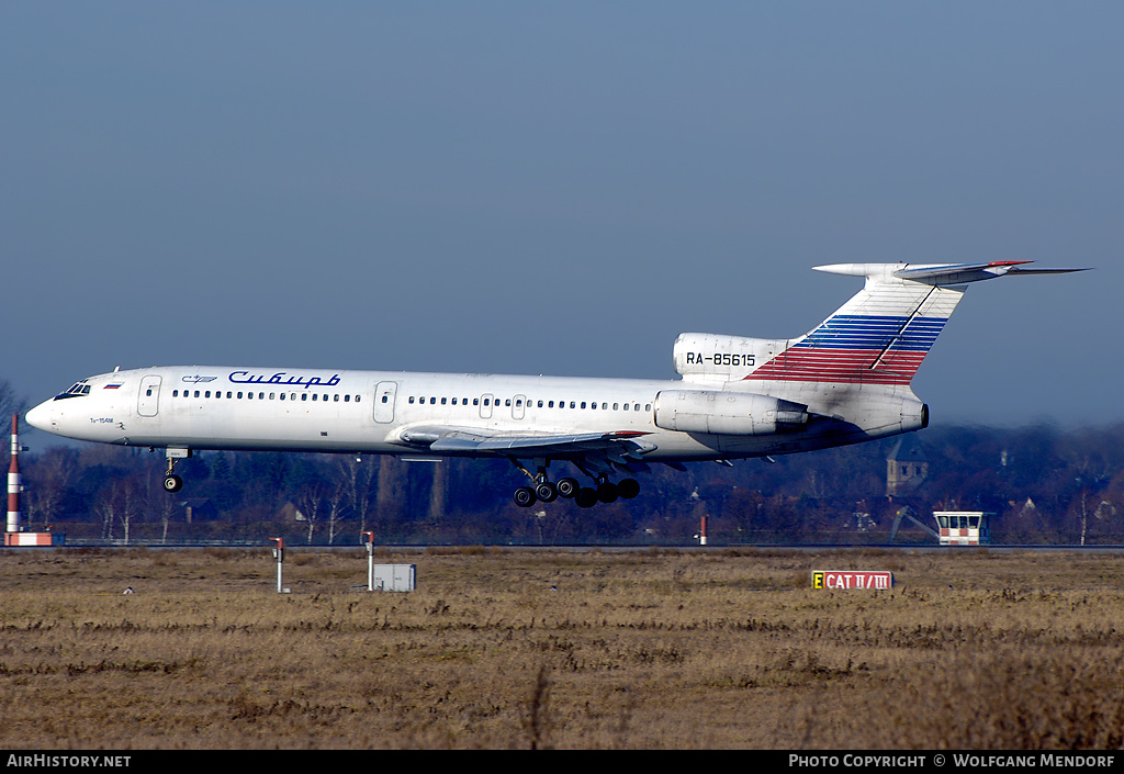 Aircraft Photo of RA-85615 | Tupolev Tu-154M | Sibir - Siberia Airlines | AirHistory.net #514791