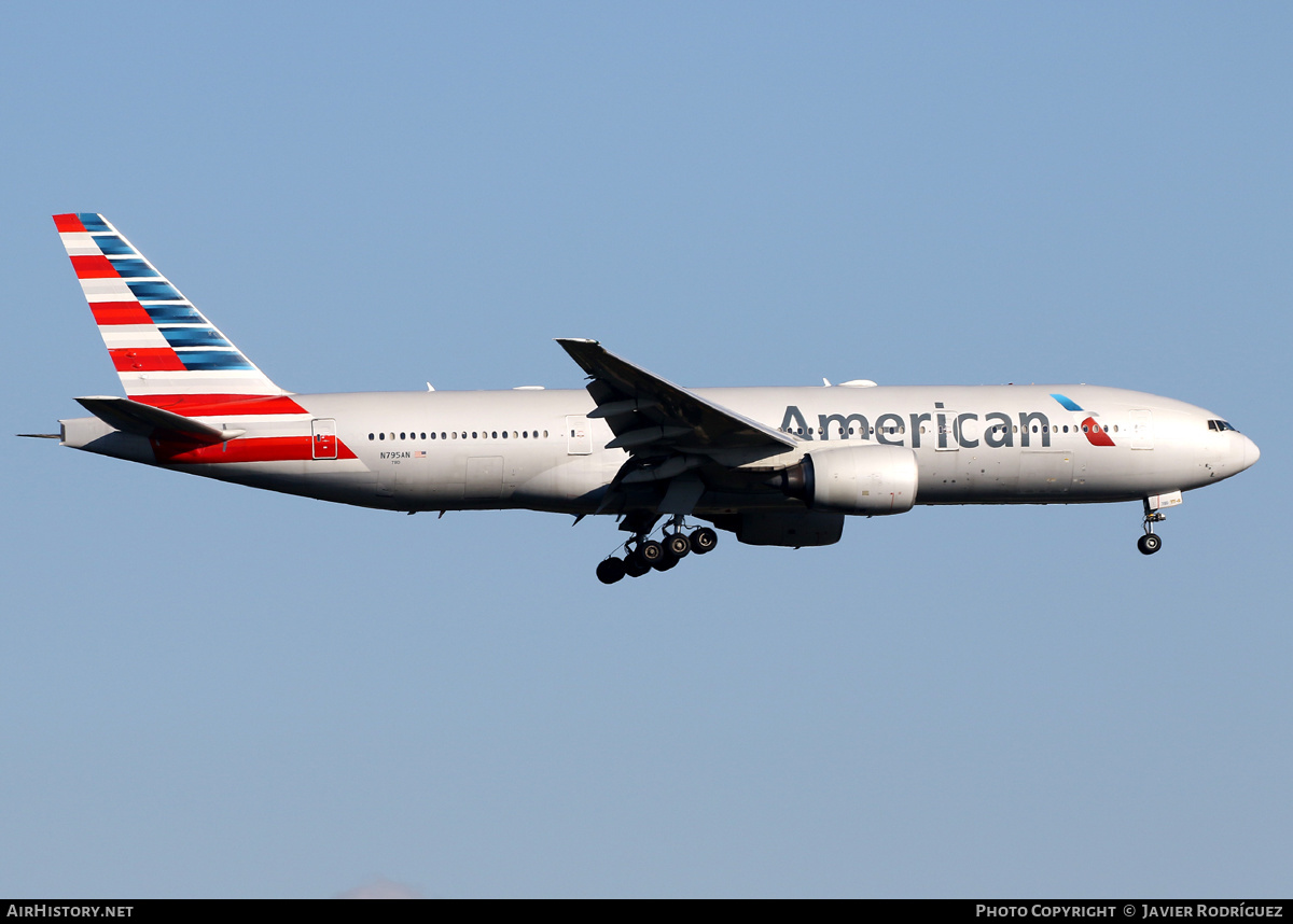Aircraft Photo of N795AN | Boeing 777-223/ER | American Airlines | AirHistory.net #514835