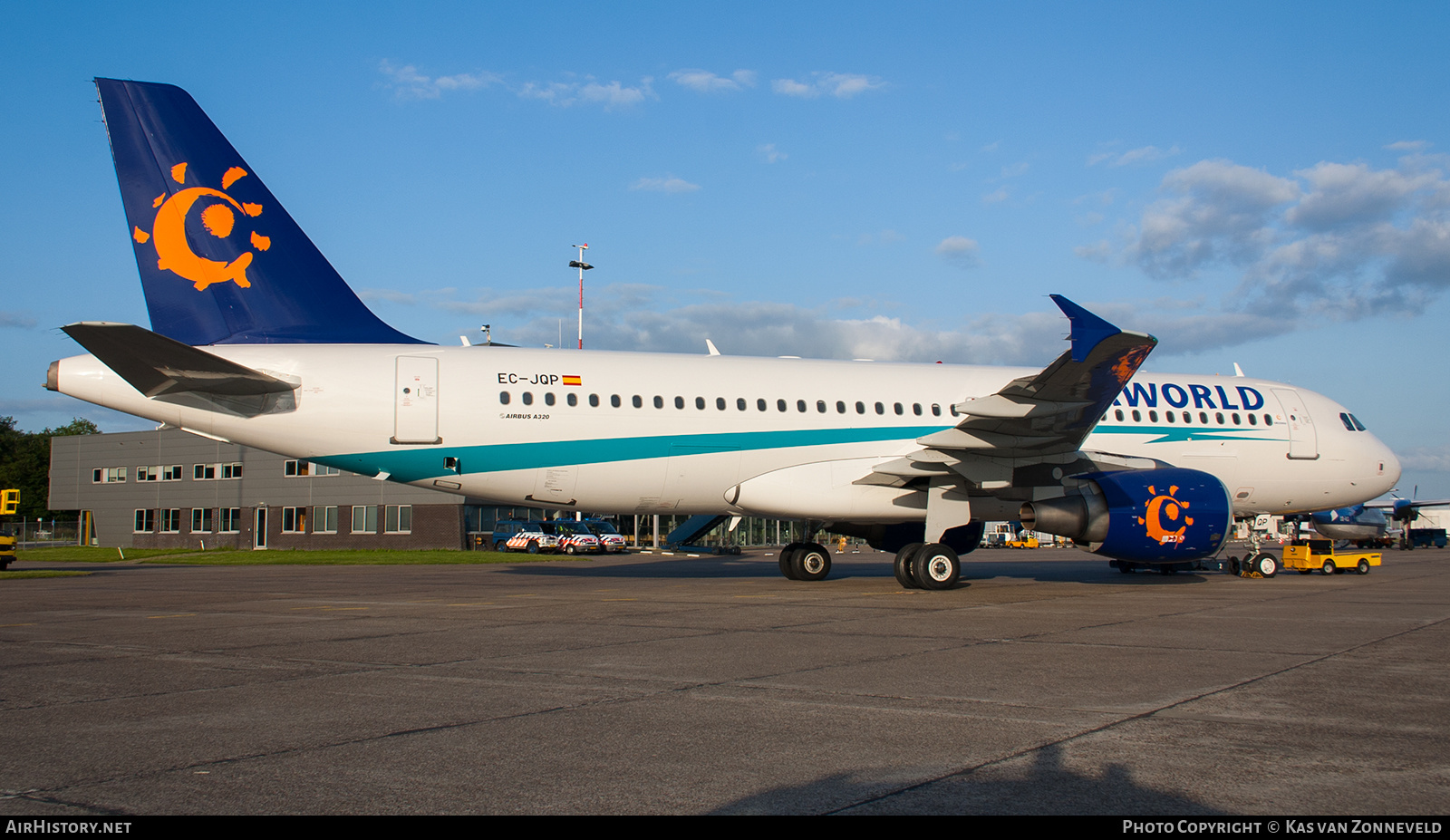 Aircraft Photo of EC-JQP | Airbus A320-214 | Iberworld Airlines | AirHistory.net #514887