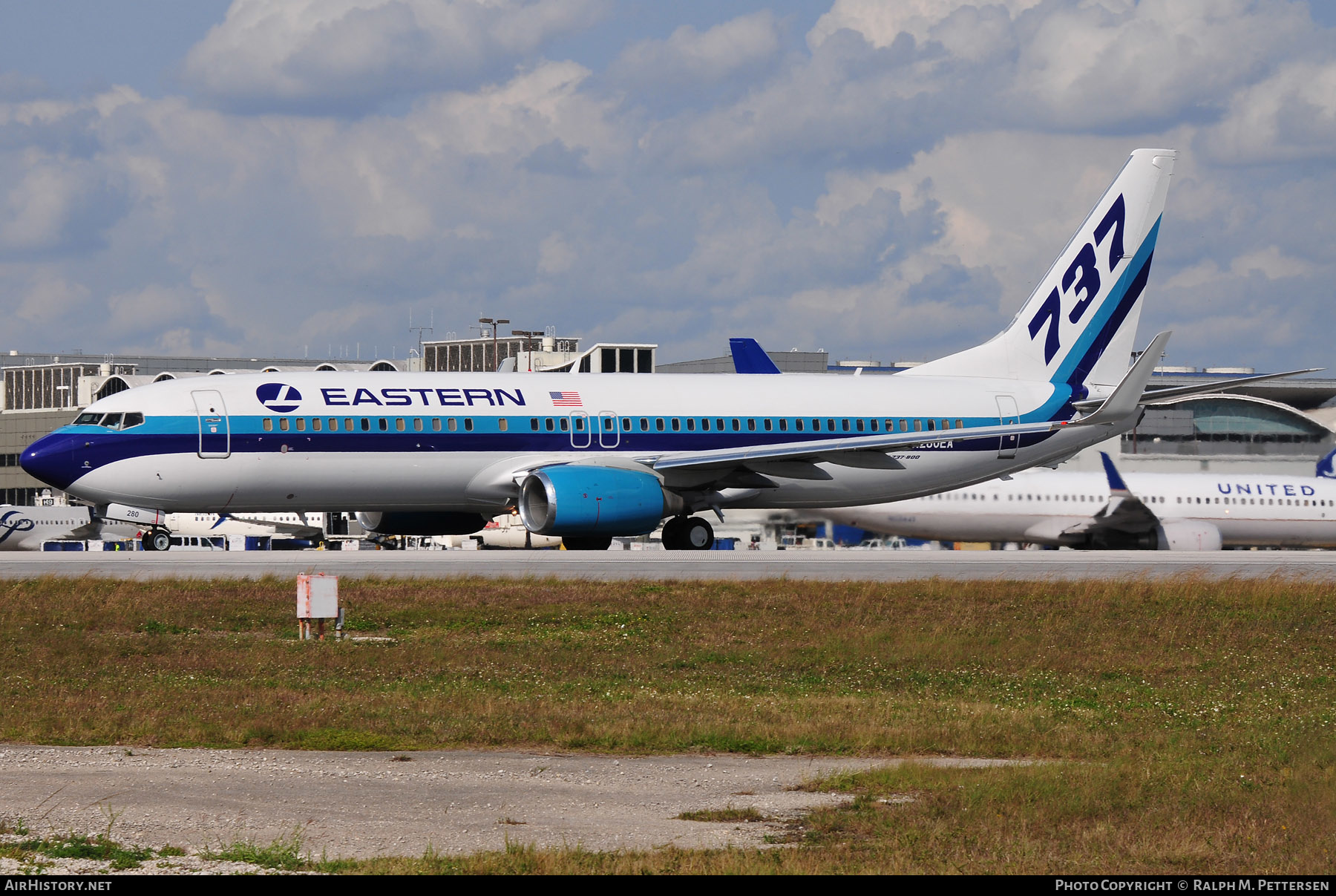 Aircraft Photo of N280EA | Boeing 737-85P | Eastern Air Lines | AirHistory.net #514895