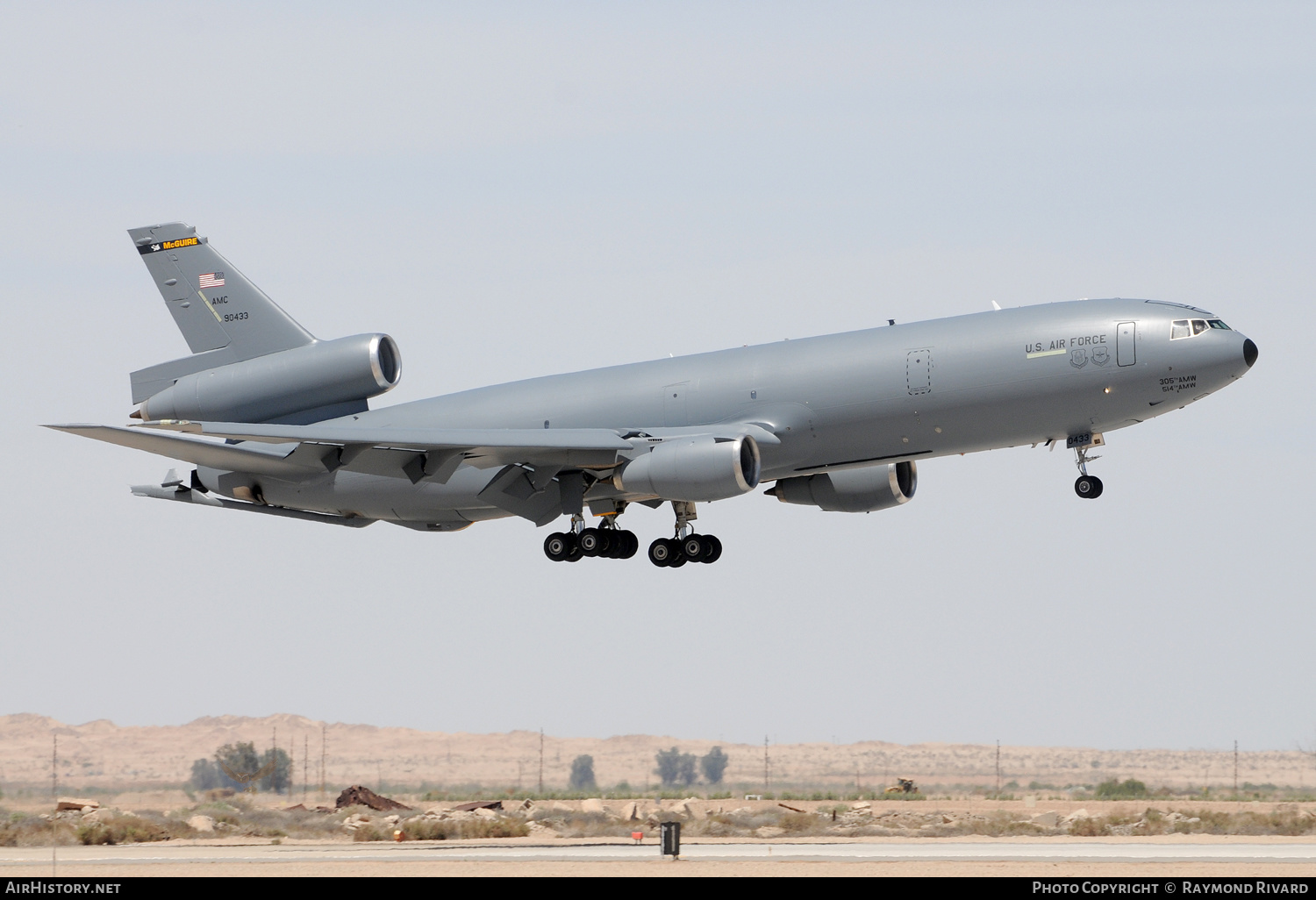 Aircraft Photo of 79-0433 / 90433 | McDonnell Douglas KC-10A Extender (DC-10-30CF) | USA - Air Force | AirHistory.net #514929