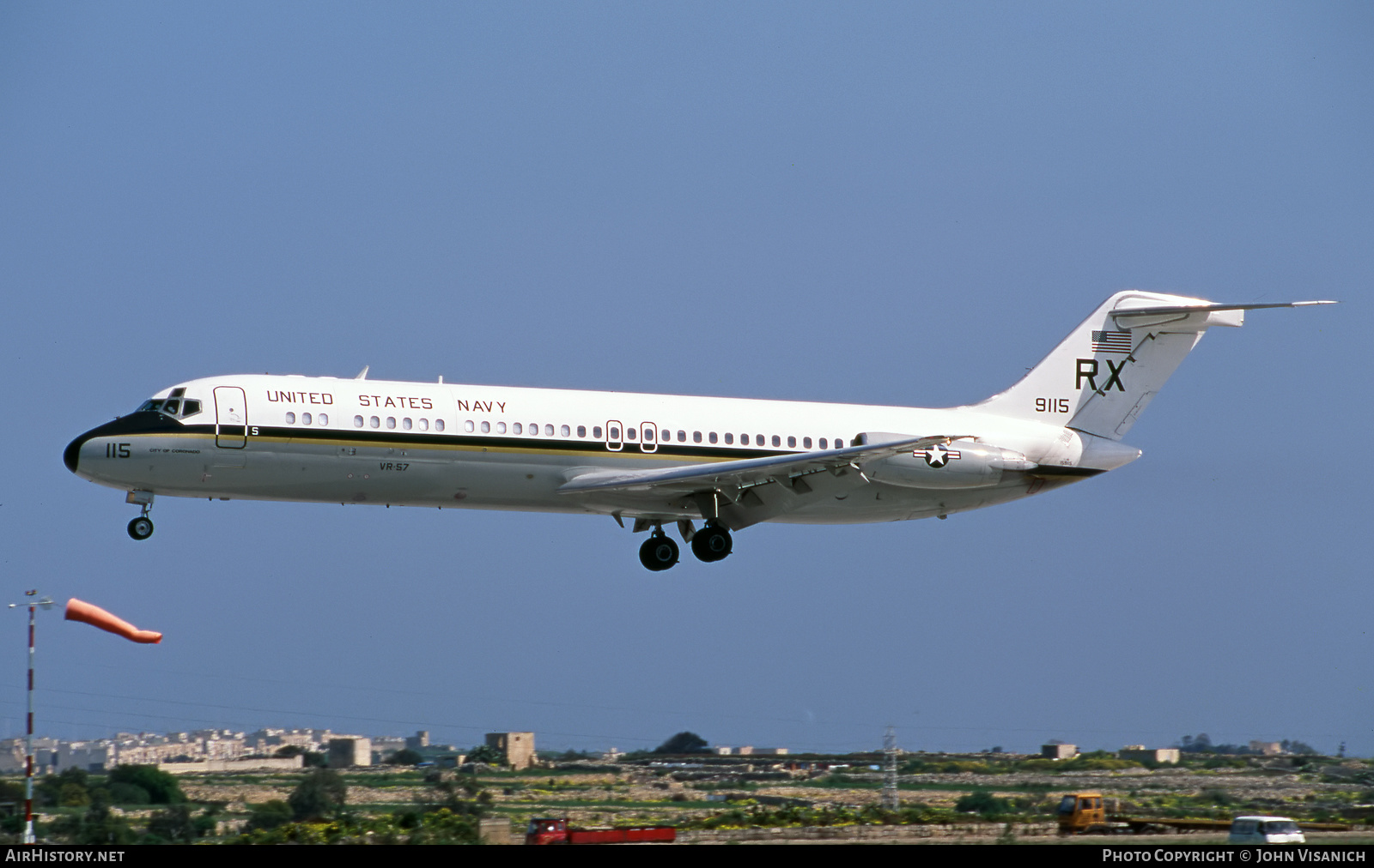 Aircraft Photo of 159115 / 9115 | McDonnell Douglas C-9B Skytrain II (DC-9-32CF) | USA - Navy | AirHistory.net #514965