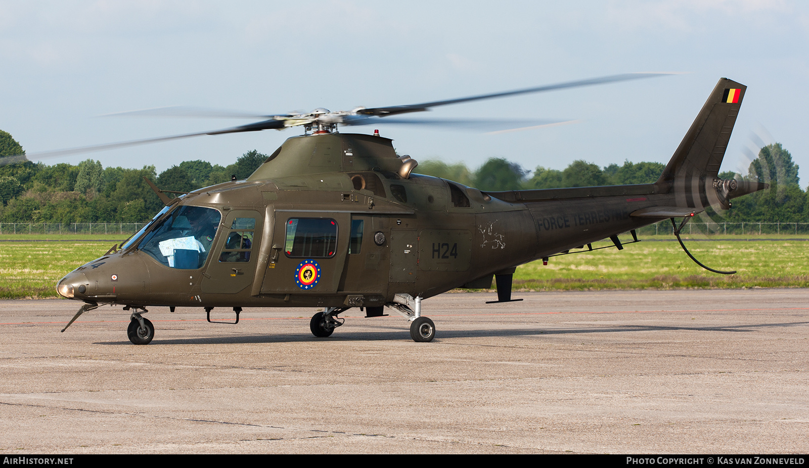 Aircraft Photo of H24 | Agusta A-109HO (A-109BA) | Belgium - Air Force | AirHistory.net #515081