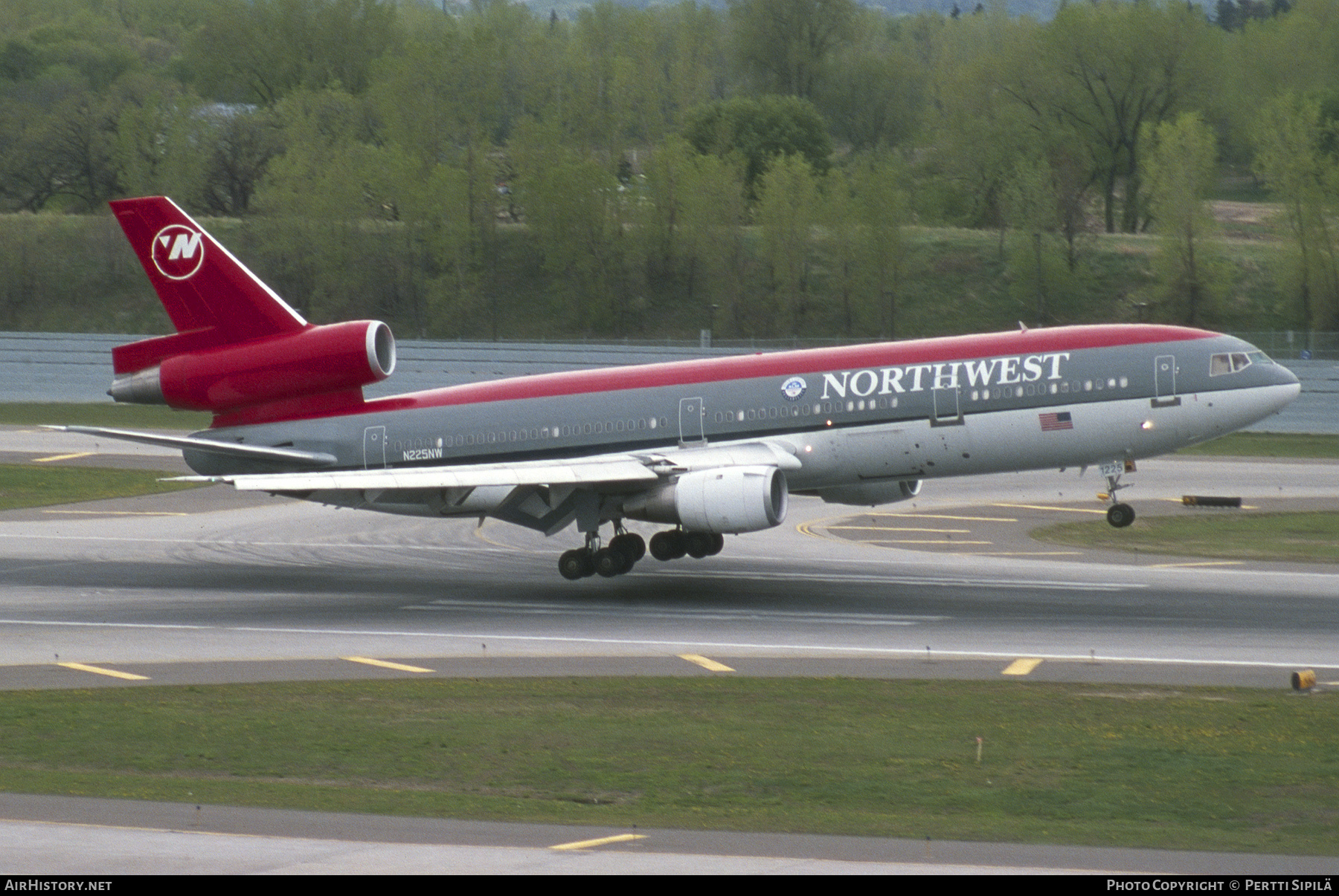 Aircraft Photo of N225NW | McDonnell Douglas DC-10-30 | Northwest Airlines | AirHistory.net #515132