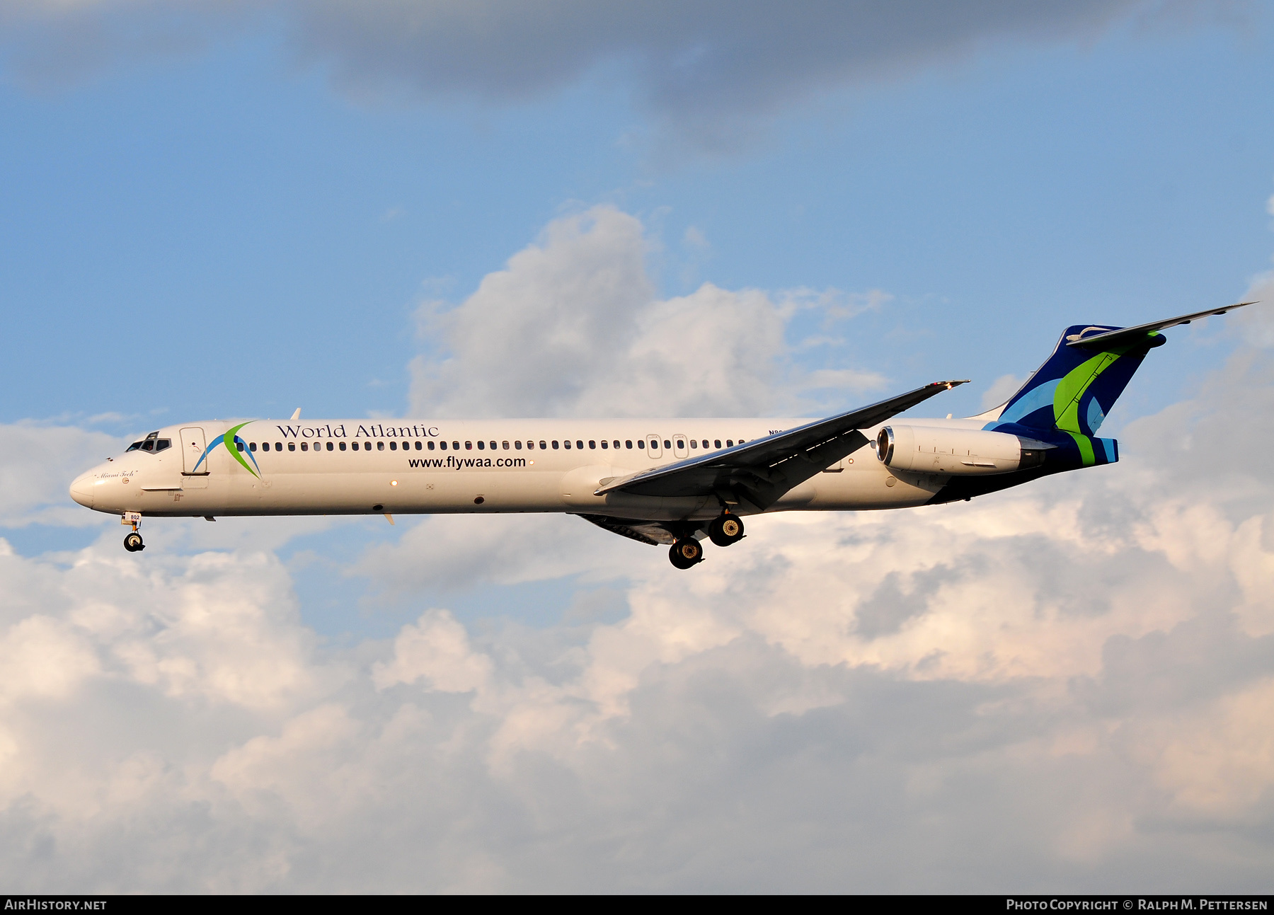 Aircraft Photo of N802WA | McDonnell Douglas MD-83 (DC-9-83) | World Atlantic Airlines | AirHistory.net #515188