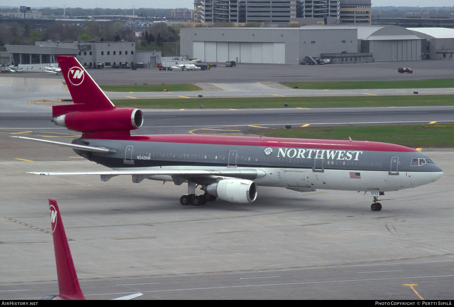 Aircraft Photo of N242NW | McDonnell Douglas DC-10-30 | Northwest Airlines | AirHistory.net #515436