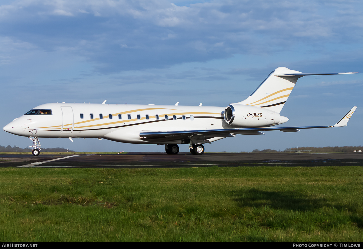 Aircraft Photo of G-OUEG | Bombardier Global 6000 (BD-700-1A10) | AirHistory.net #515452