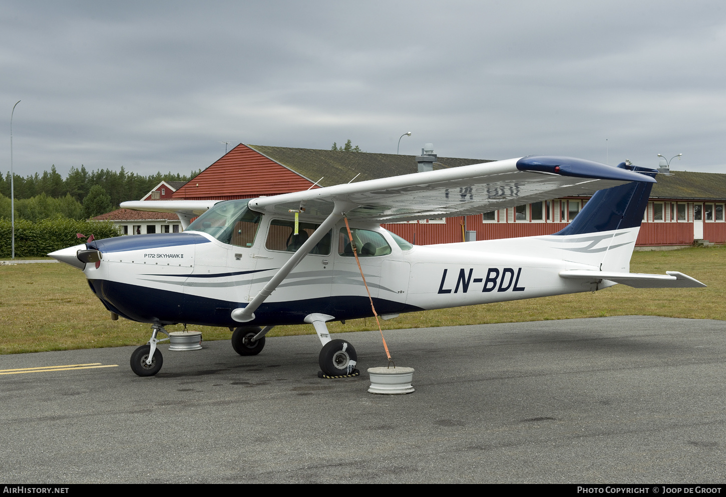 Aircraft Photo of LN-BDL | Cessna 172P Skyhawk II | AirHistory.net #515496