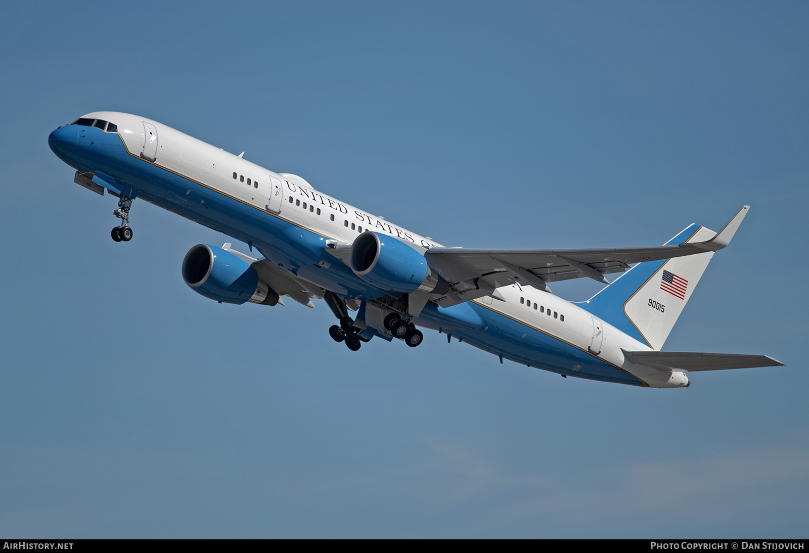 Aircraft Photo of 09-0015 / 90015 | Boeing C-32A (757-200) | USA - Air Force | AirHistory.net #515569
