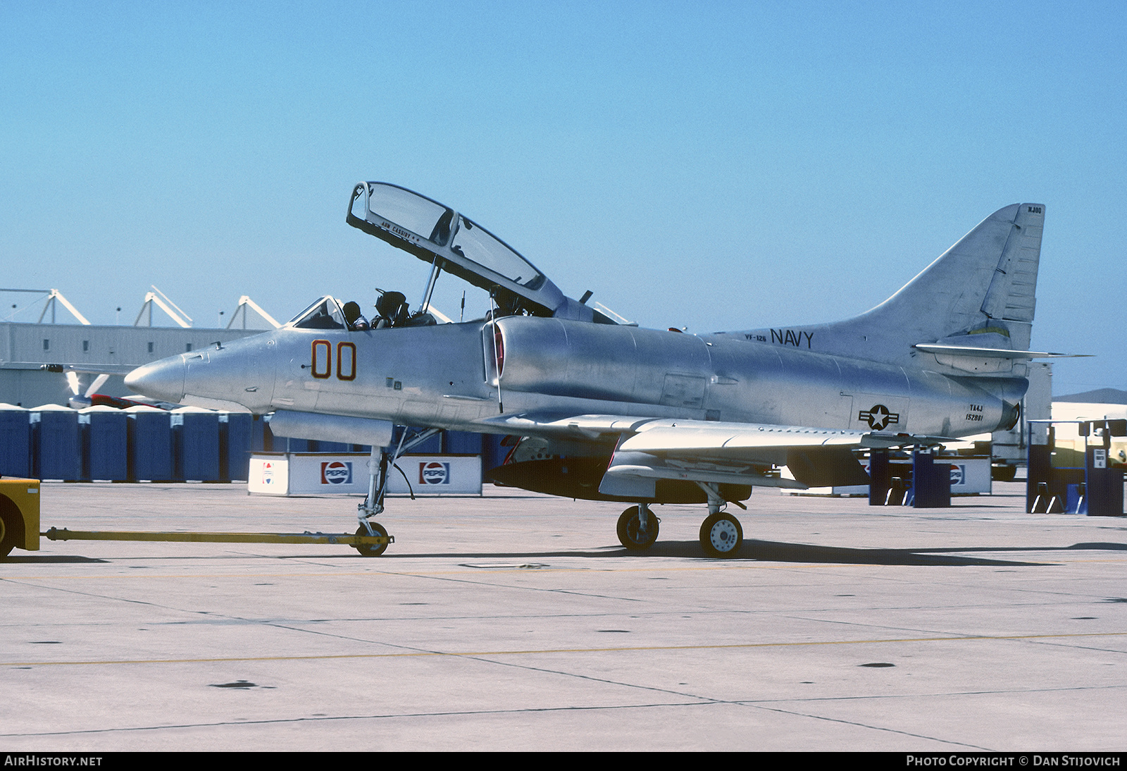 Aircraft Photo of 152861 | Douglas TA-4J Skyhawk | USA - Navy | AirHistory.net #515579