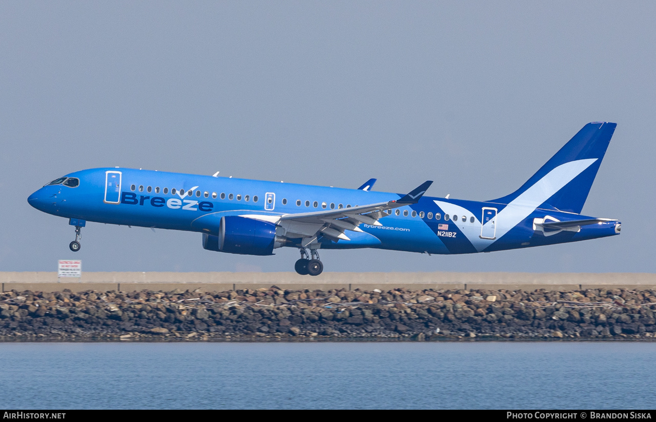 Aircraft Photo of N211BZ | Airbus A220-371 (BD-500-1A11) | Breeze Airways | AirHistory.net #515627