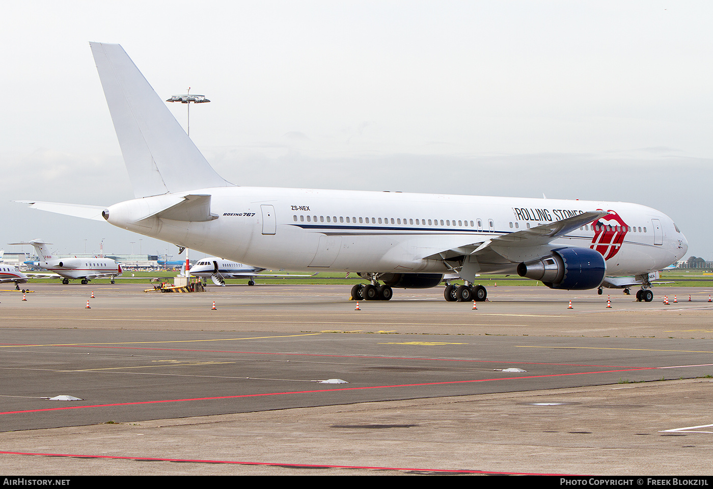 Aircraft Photo of ZS-NEX | Boeing 767-35D/ER | The Rolling Stones | AirHistory.net #515779