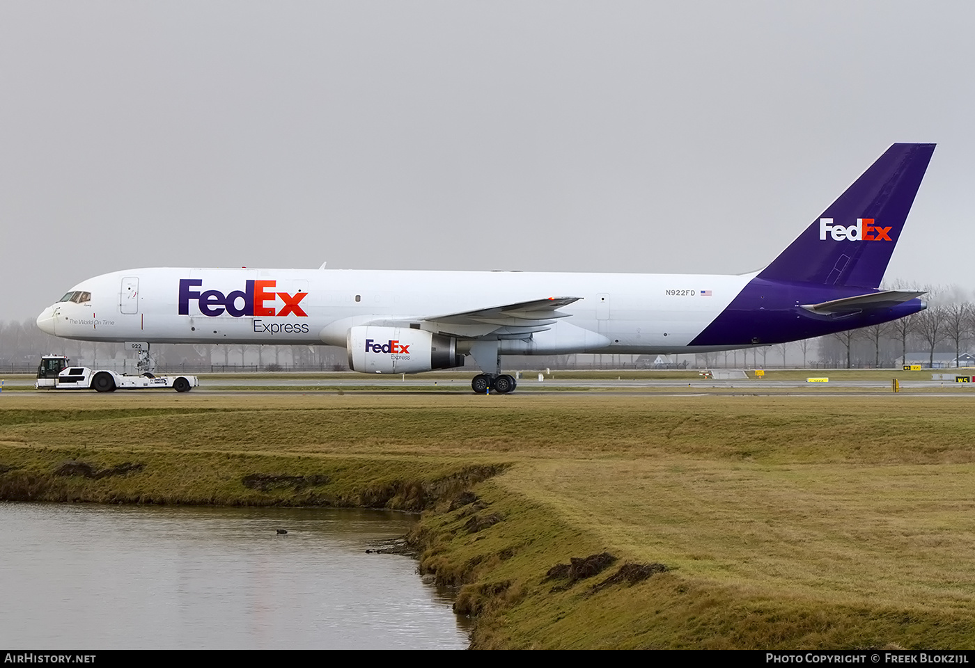 Aircraft Photo of N922FD | Boeing 757-23A(SF) | FedEx Express - Federal Express | AirHistory.net #515791