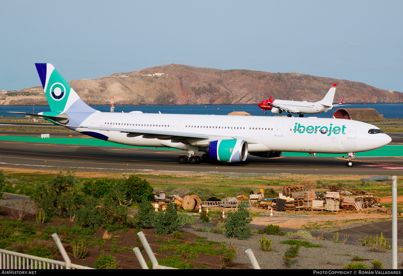 Aircraft Photo of CS-TKH | Airbus A330-941N | Iberojet | AirHistory.net #515799